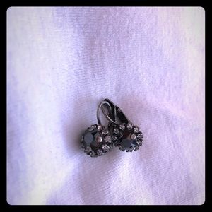 Black Stone w crystal stone colors surrounding